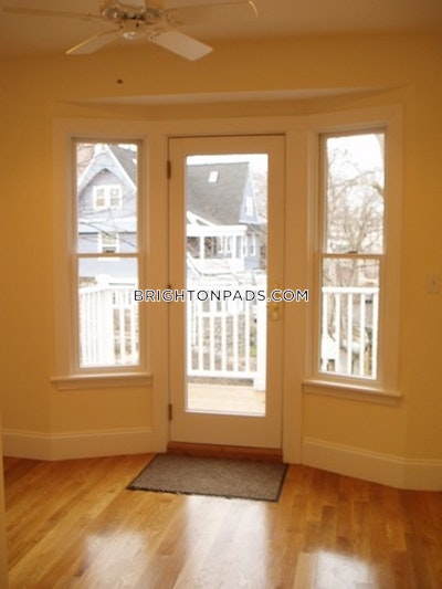 Brighton 2 Bed 1 Bath BOSTON Boston - $2,975