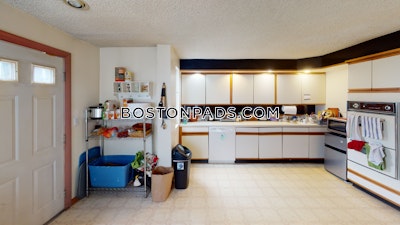 Medford 4 Bed 1 Bath MEDFORD  Tufts - $4,100