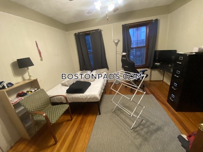 Somerville Sweet 4 Beds 1 Bath on Dow St   Tufts - $4,800