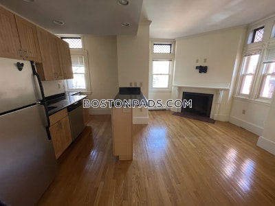 Back Bay 1 Bed 1 Bath BOSTON Boston - $3,400