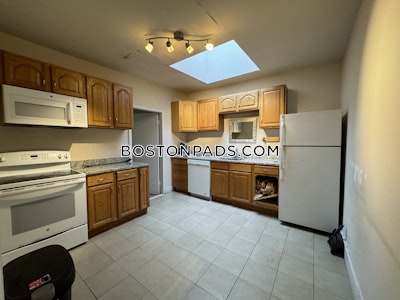 Allston 2 Beds 1 Bath Boston - $2,750