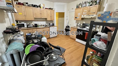 Mission Hill 4 Beds 2 Baths Boston - $6,400