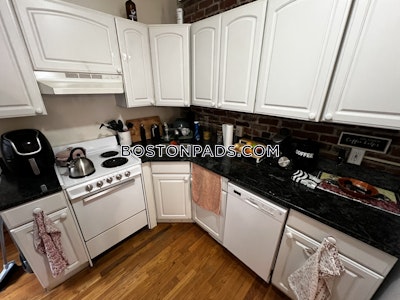 North End 2 Beds 1 Bath Boston - $3,695