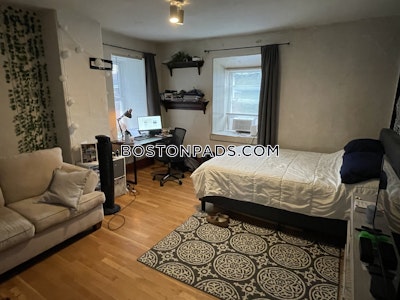 Mission Hill 3 Beds 2 Baths Boston - $4,700