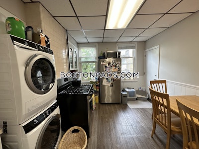 East Boston 2 Beds 1 Bath Boston - $2,750