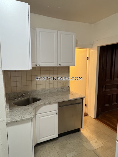 Allston 3 Bed 1 Bath BOSTON Boston - $3,000