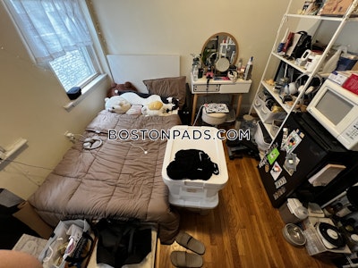 Mission Hill Studio, 1 Bath Unit Boston - $1,595 50% Fee