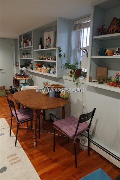 Cambridge 2 Bed 1 Bath CAMBRIDGE  Central Square/cambridgeport - $3,000 No Fee