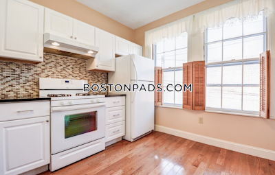 Newton 3 Beds 1 Bath  Newton Centre - $4,000