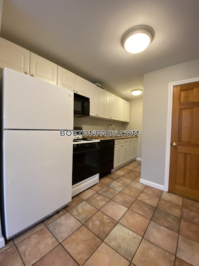 Cambridge 3 Beds 1 Bath  Central Square/cambridgeport - $4,000 No Fee