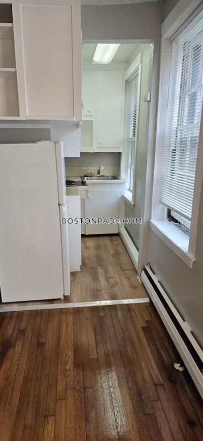 Beacon Hill Studio 1 Bath Boston - $1,900 No Fee