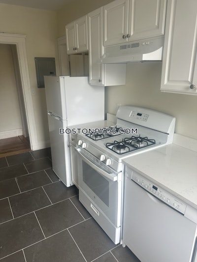 Brookline 1 Bed 1 Bath  North Brookline - $2,400