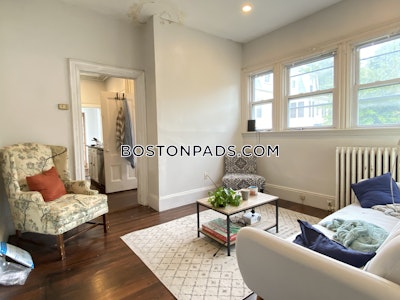 Somerville 5 Bed, 1 Bath Unit  Tufts - $6,375