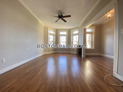 Brookline Rare Find! Gorgeous 1 Bed 1 Bath Available NOW on Riverway  Longwood Area - $2,900 50% Fee