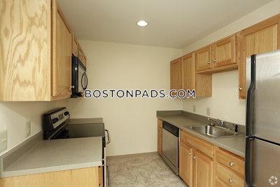 Danvers Apartment for rent 3 Bedrooms 2 Baths - $3,400