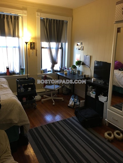 Mission Hill 3 Beds 1 Bath Boston - $4,200