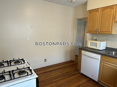 Somerville Apartment for rent 4 Bedrooms 1 Bath  Tufts - $4,500