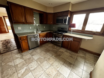 Somerville Apartment for rent 3 Bedrooms 1 Bath  Tufts - $3,200